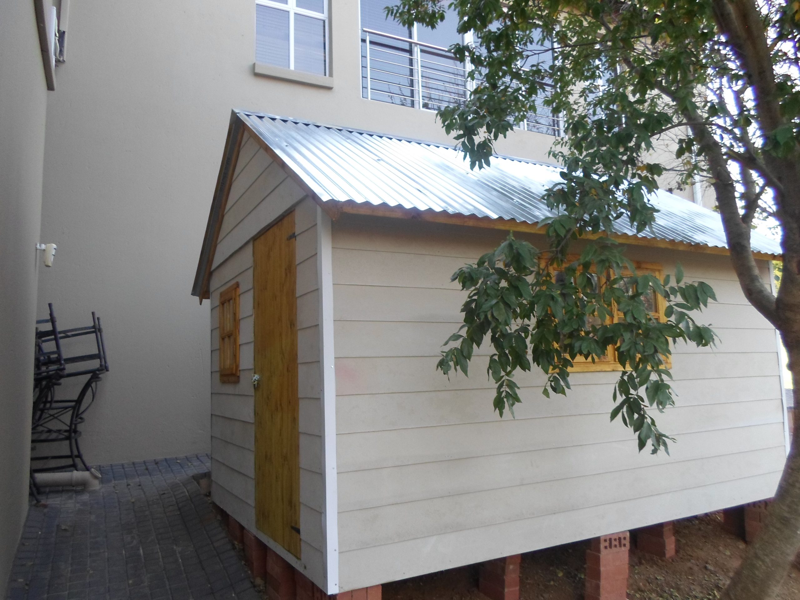 A+M Wendy Houses 2
